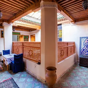 famille-fahym.hotelfesmorocco.com/